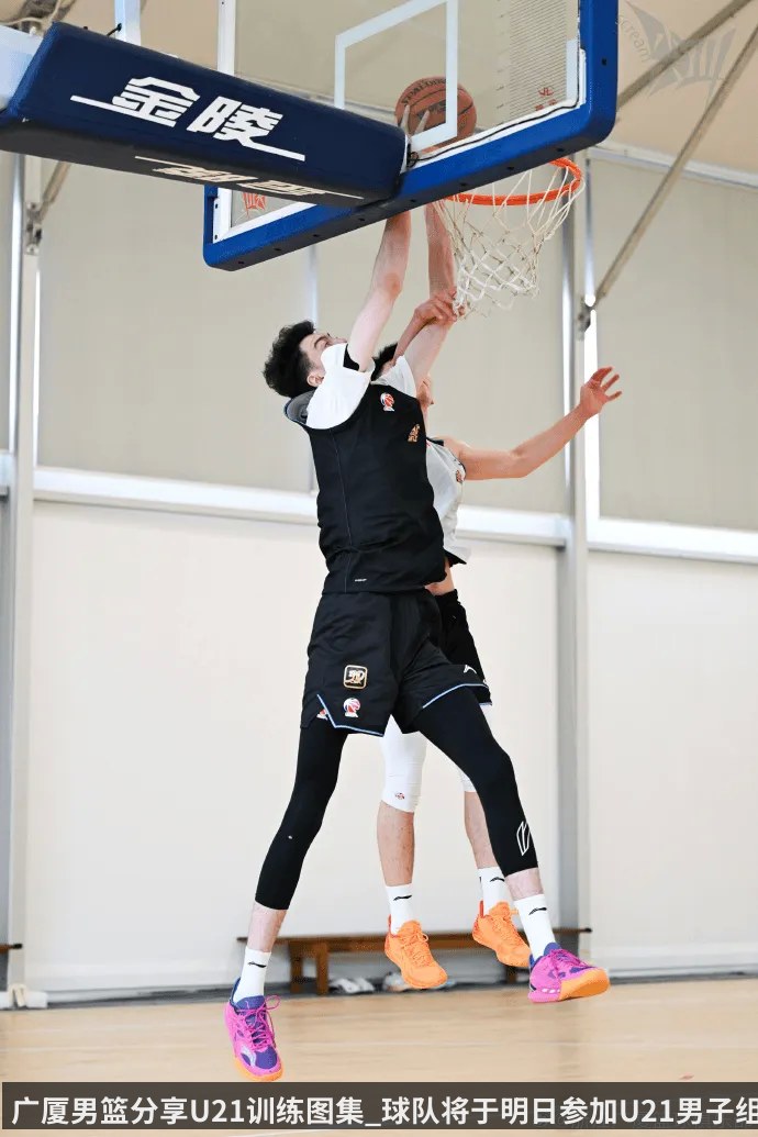 广厦男篮分享U21训练图集_球队将于明日参加U21男子组决赛